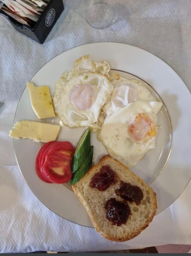 Hotel Vila Nino Berat Ngoại thất bức ảnh