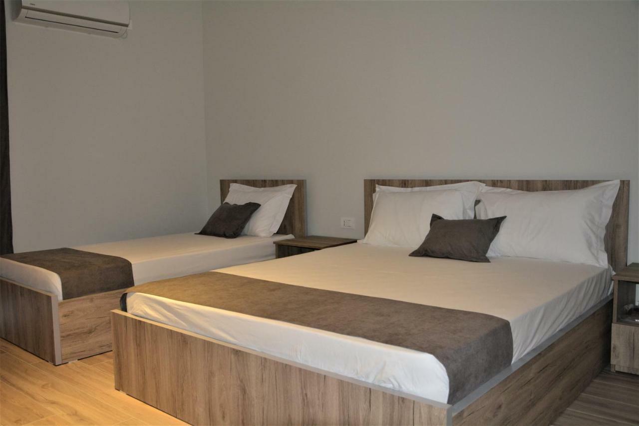 Hotel Vila Nino Berat Ngoại thất bức ảnh