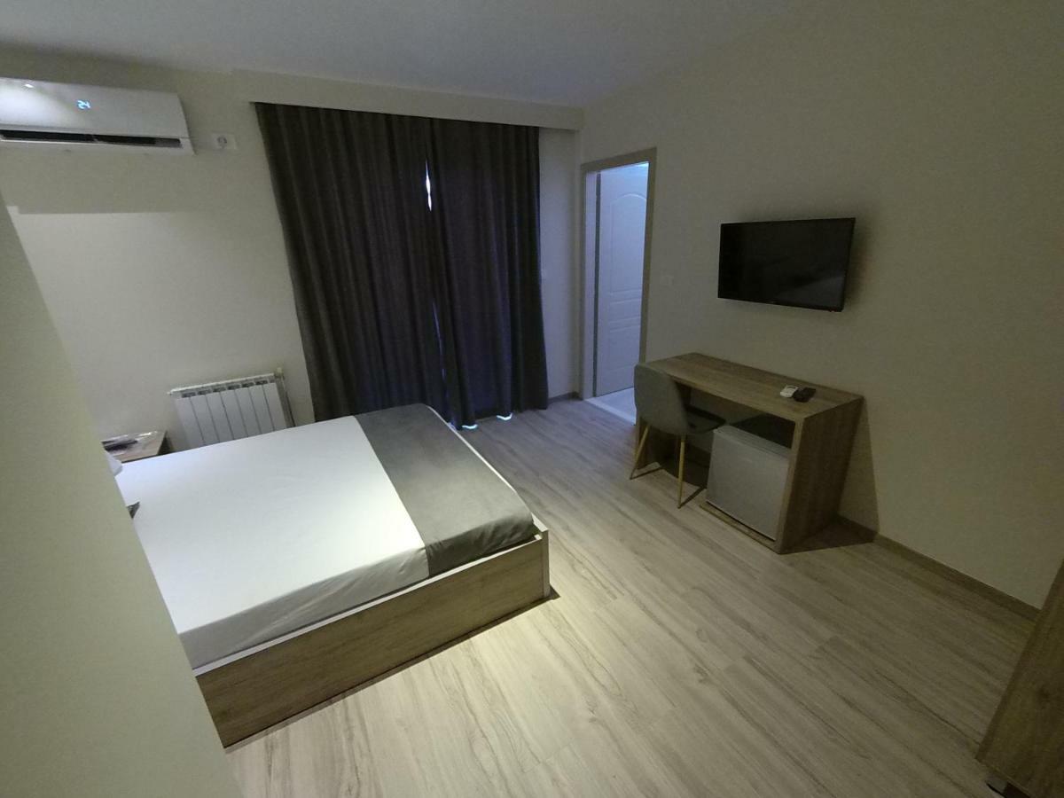 Hotel Vila Nino Berat Ngoại thất bức ảnh